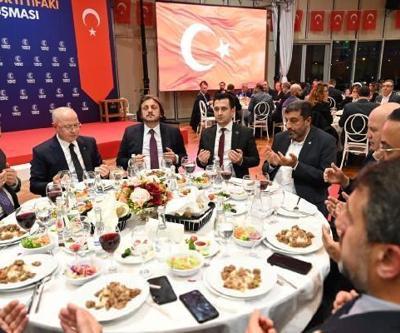 AK Parti Bursa İl Başkanlığı, Cumhur İttifakı İl başkanları ve avukatları iftarda buluşturdu