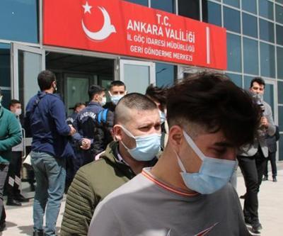 Göç İdaresi Başkanlığı: 27 bin 900 yabancı sınır dışı edildi