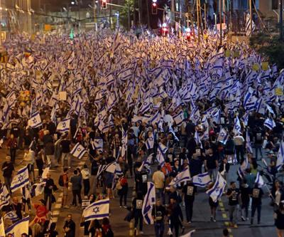 Binlerce kişi yine sokaklara döküldü: İsrailde protestolar sürüyor