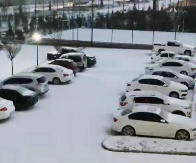 Aksaray dolu yağışıyla beyaza büründü