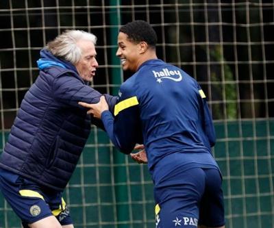 Fenerbahçede Oosterwolde takıma döndü
