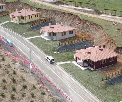 Nurdağındaki köy evleri teslim edildi