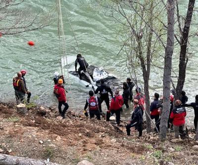 Munzur Çayına uçan otomobil, 11’inci günde su altı kamerasıyla bulundu
