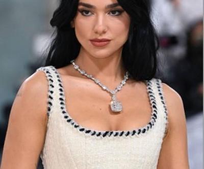 Dua Lipa, Met Galaya 10 milyon dolarlık kolyeyle katıldı