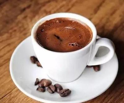 Aç karnına kahve içme alışkanlığınız varsa dikkat