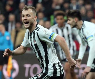 Beşiktaşta iki ismin geleceği netleşti Biri gidiyor, biri kalıyor