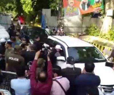 Imran Khanın evine polis baskını