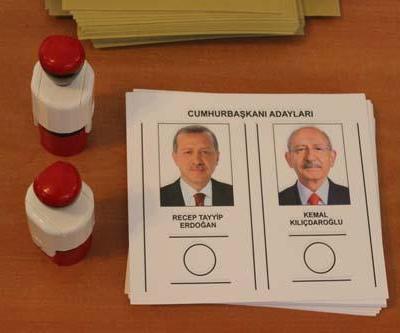 Cumhurbaşkanı 2. tur seçimi için havalimanı ve gümrük kapılarında oy kullanma başladı