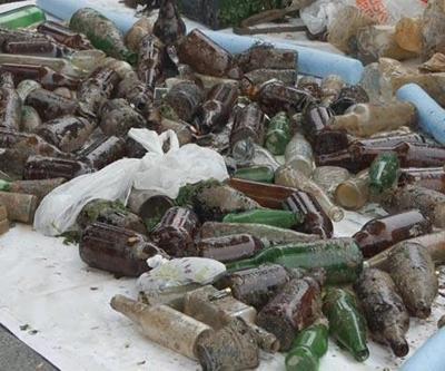 Kız Kulesi’nin çevresinde deniz temizliği