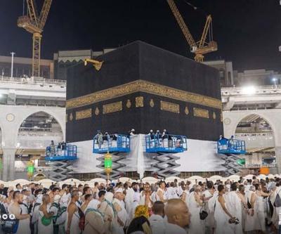 Kabe örtüsü 3 metre yukarı kaldırıldı