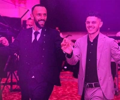 Milot Rashica ve Vedat Muriqi düğünde halay çekti