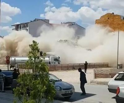 Elazığ’da 5 katlı bina korna sesi ile yıkıldı