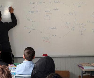 Deprem bölgesindeki öğretmenlere mazerete bağlı tayin hakkı