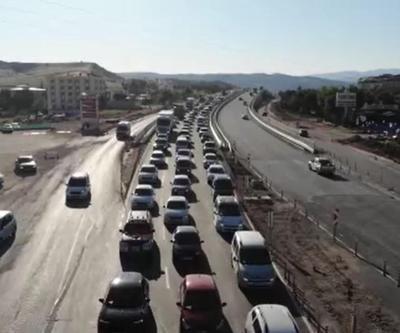 Bayram trafiği sürüyor: 43 ilin geçiş güzergahı böyle görüntülendi