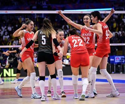 Türkiye - İtalya çeyrek final voleybol maçı hangi kanalda, saat kaçta Filenin Sultanları VNL final maçı heyecanı