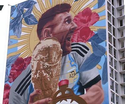 Dünyanın en büyük duvar resmi Messi için yapıldı