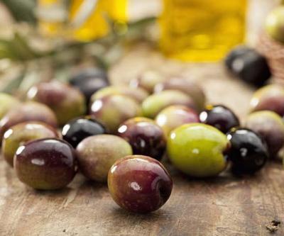 Yeşil zeytin mi, siyah zeytin mi Hangisi daha faydalı Prof. Dr. Osman Müftüoğlu yazdı...