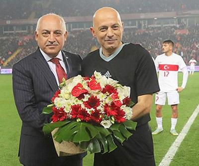 Cüneyt Çakır: Türk hakemliğinin dünya arenasında başarılı olabilmesi için bir ömür adadım