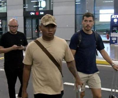 Fenerbahçenin yeni forveti Alfredo Morelos İstanbula geldi