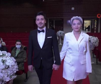 1,6 milyon gence evlilik dersi