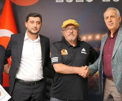 Mustafa Reşit Akçay, sağlık sorunları nedeniyle Batman Petrolspor’dan ayrıldı