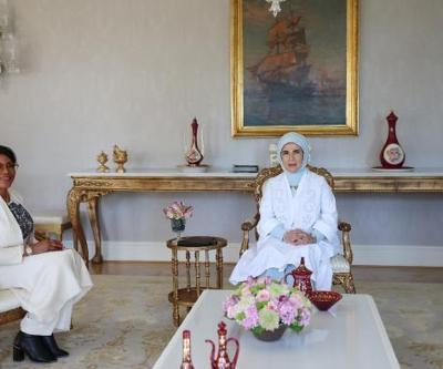 Emine Erdoğan Malcolm Xin kızı İlyasa Şahbazla görüştü