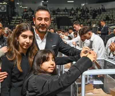 Başkan Akpolat, Beşiktaş Kulübü başkanlık seçimi için oy kullandı