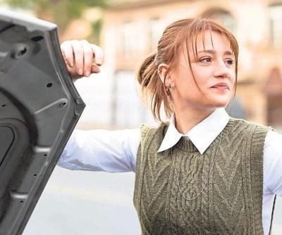 Gizem Karaca Safirde Safir Güneş kimdir Safir dizisinde Güneşi oynayan Gizem Karaca nereli, kaç yaşında