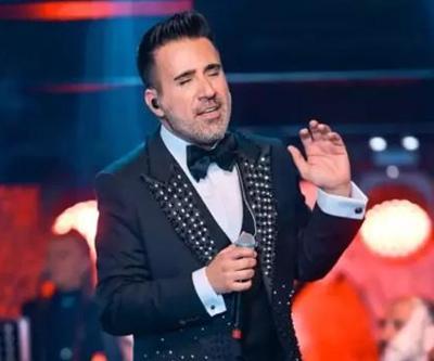 Emrah sahnede gözyaşlarını tutamadı