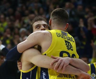 Fenerbahçeden Pınar Karşıyaka 30 sayı fark