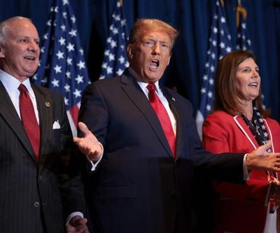 Güney Karolina ön seçimini Donald Trump kazandı