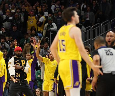 Çift uzatmada kazanan LA Lakers