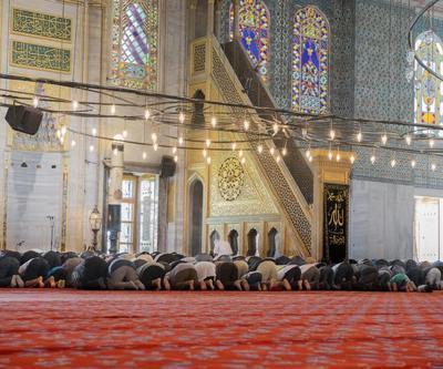 12 Nisan Cuma Hutbesi Konusu: Gözümüzün Nuru: Namaz
