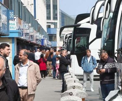 Bayrampaşadaki 15 Temmuz Demokrasi Otogarında bayram dönüşü hareketliliği