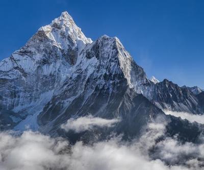 Dünyanın en yüksek çöplüğü Üç Himalayalar zirvesinden 11 ton çöp çıktı