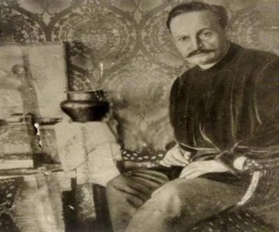 Tevfik Fikretin kayıp mezar taşı Galatasaray Lisesinde ortaya çıktı