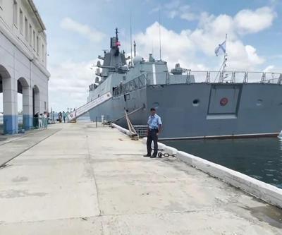 CNN International Kübaya demirleyen Rus gemisinde
