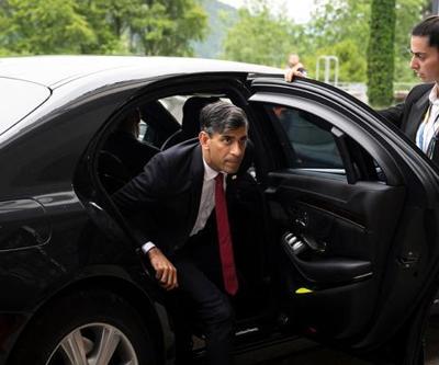 SON DAKİKA HABERİ: İngilterede Rishi Sunak, Başbakanlık ve parti liderliğinden istifa etti