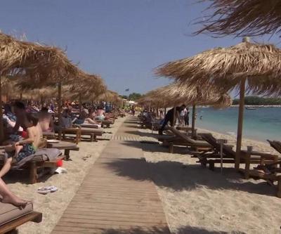 Yunanistan’da işletmelerin plajları işgal etmesine yeni önlem