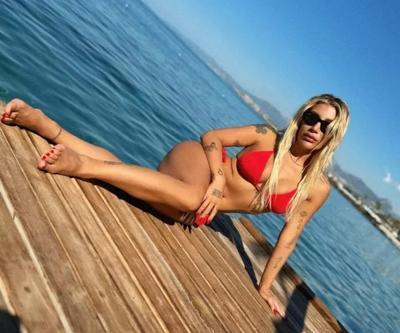 İrem Derici kırmızı bikinisiyle göz kamaştırdı