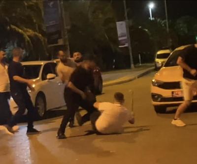 Kartalda trafikte sopalı yol verme kavgası