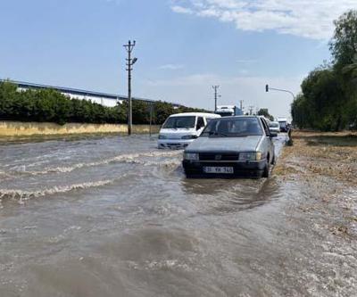 HABER... Temmuz ayında sağanak Yollar göle döndü...