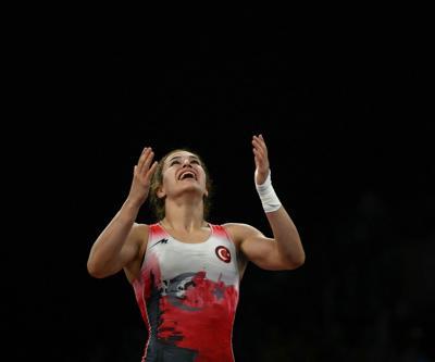 Buse Tosun Çavuşoğlu, yılın en iyi kadın güreşçisi seçildi