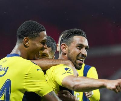 Fenerbahçede İrfan Can Kahveci için karar verildi