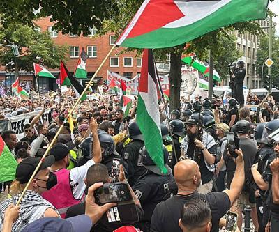 Berlin’de Filistin’e destek gösterisi düzenlendi