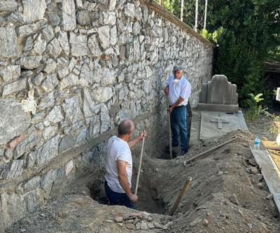 İstanbulun ortasında gündüz vakti böyle yakalandılar Dikkat çekmemek için 2 araç kullanmışlar