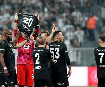 Beşiktaşlı futbolcular, golü Necip Uysal’a hediye etti
