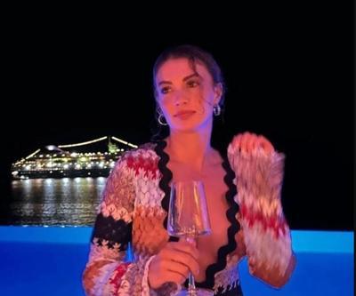 Burcu Özberkten Mikanos pozları