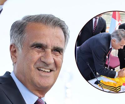 Trabzonsporda Şenol Güneş için imza töreni düzenlendi Güneş başarı sözü verdi...