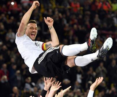 Lukas Podolski, futbola veda etti